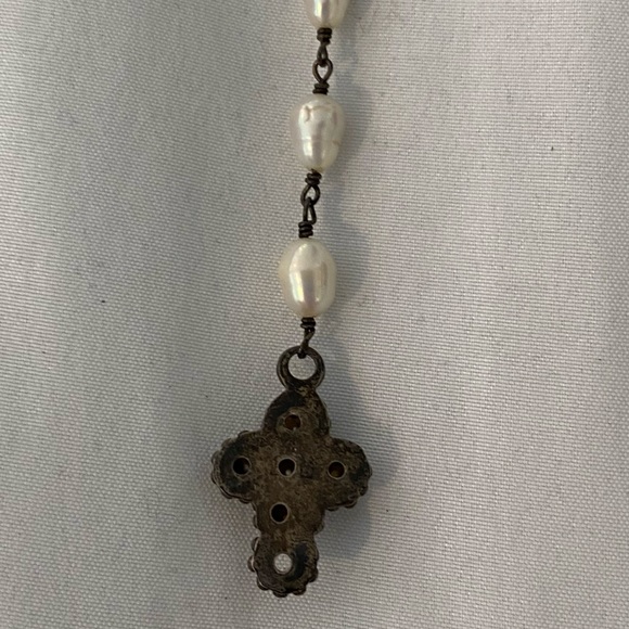 Vintage Pearl Cross Necklace - Picture 3 of 6